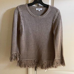 BB Dakota sweater size small